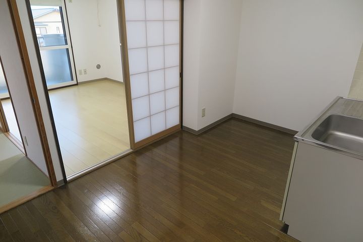 イーストハイム ケンの居間