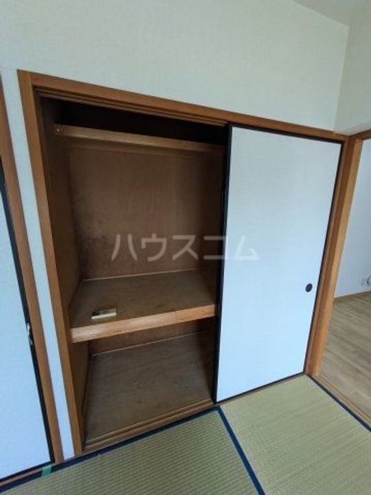 サリーナス IIの内装