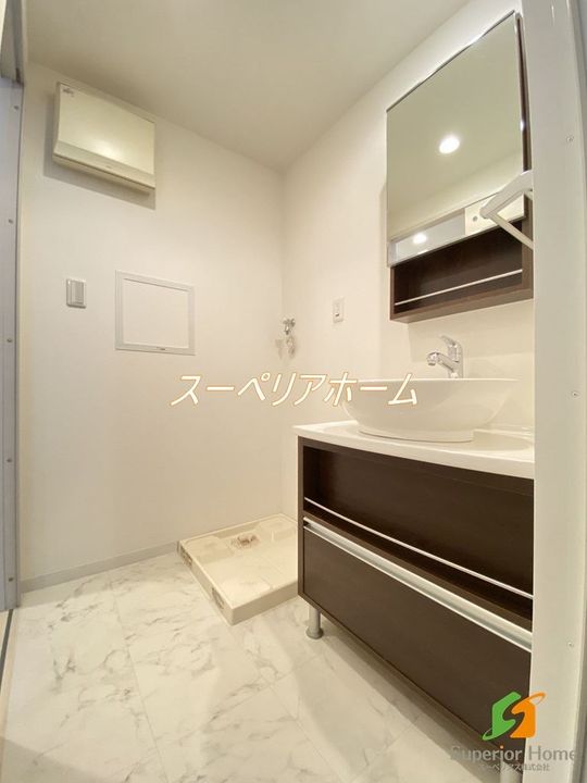 プライムアーバン千駄木の内装