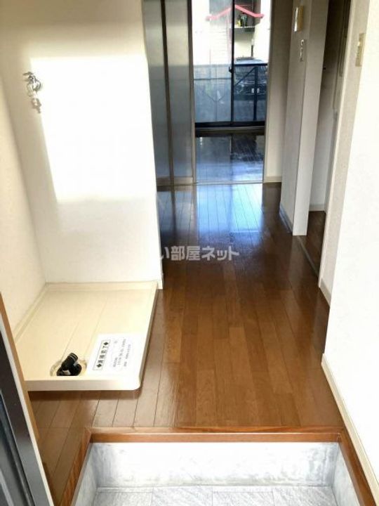 シャーメゾンウエストの玄関
