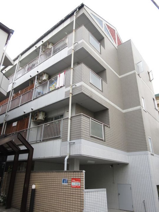 ジュネス西中島の外観