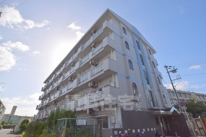 エクセレント上新6の外観