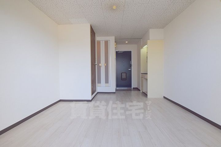 エクセレント上新6の居間