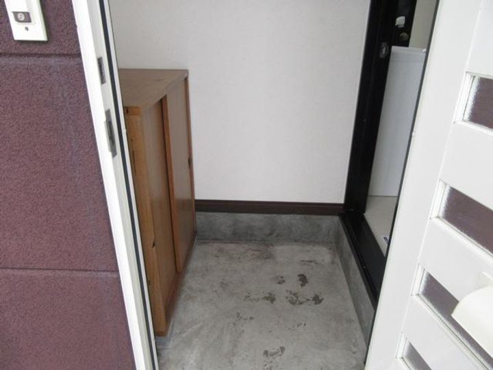 サンライズ山形屋の玄関