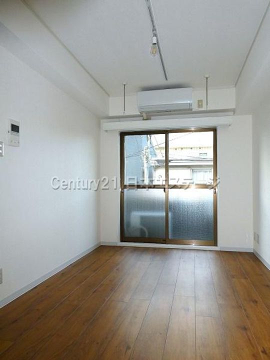 メゾンアイルの居間