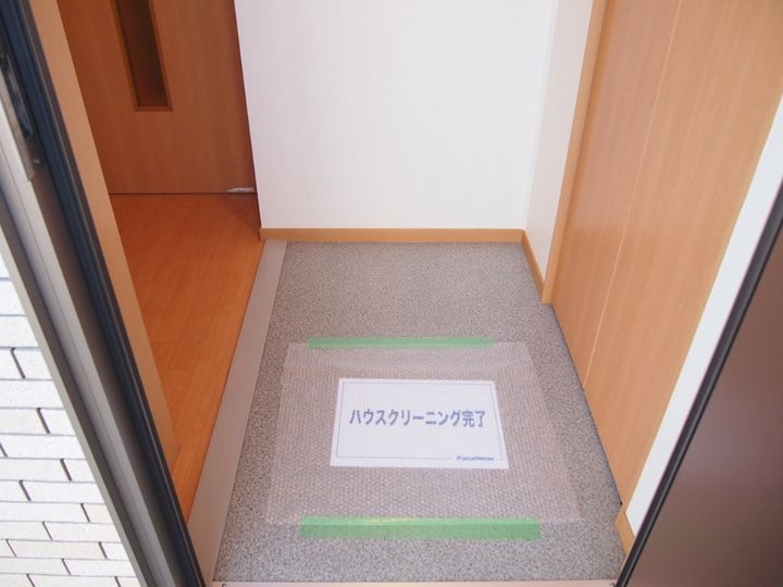 ADESSO Cの玄関