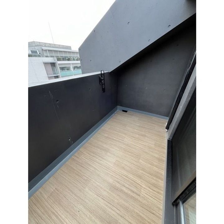 STANDZ京都駅西の内装