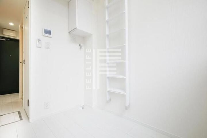 東京都新宿区北新宿2(マンション)の賃貸物件の居間