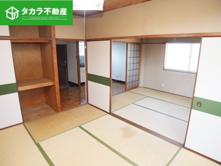 椎原コーポの居間