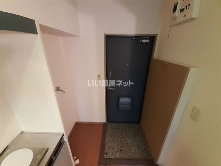 三重県伊賀市上野西日南町(アパート)の賃貸物件の玄関