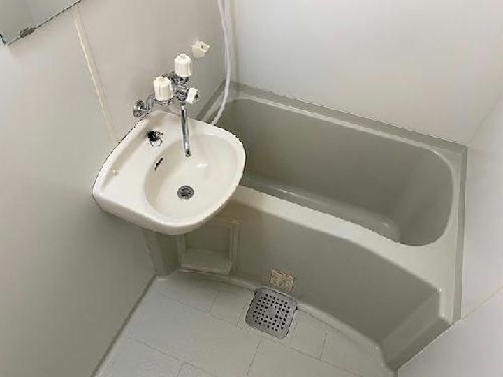 静岡県浜松市中央区佐藤1(アパート)の賃貸物件の風呂