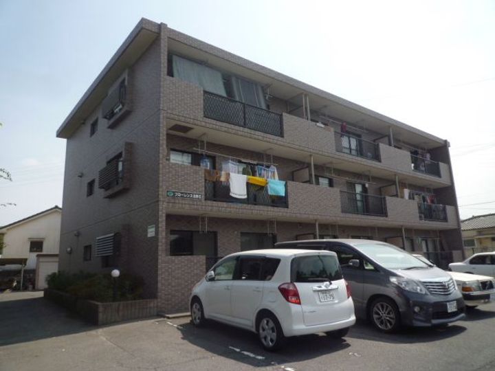 フローレンス吉野IIの外観