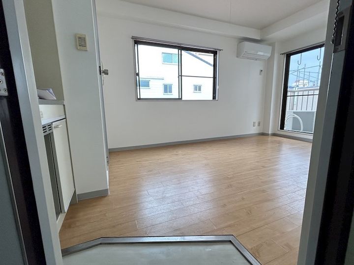 TSマンションBの玄関