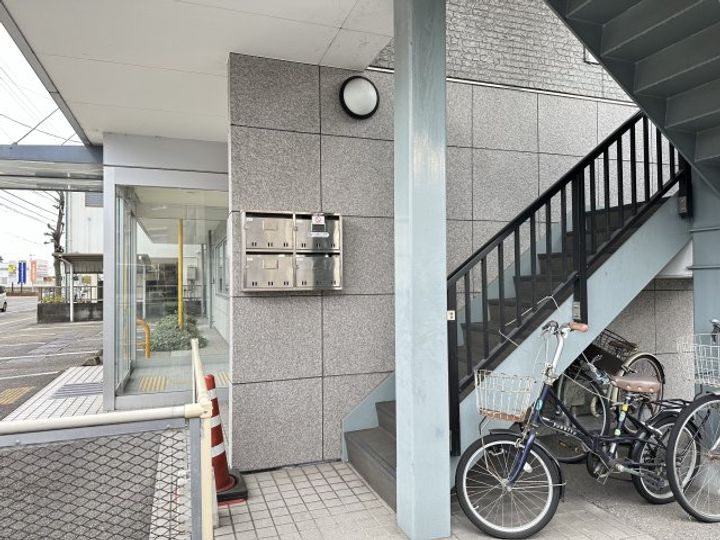 高知県高知市南久万(マンション)の賃貸物件の地図