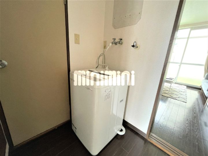 サンライズ土方Bの内装