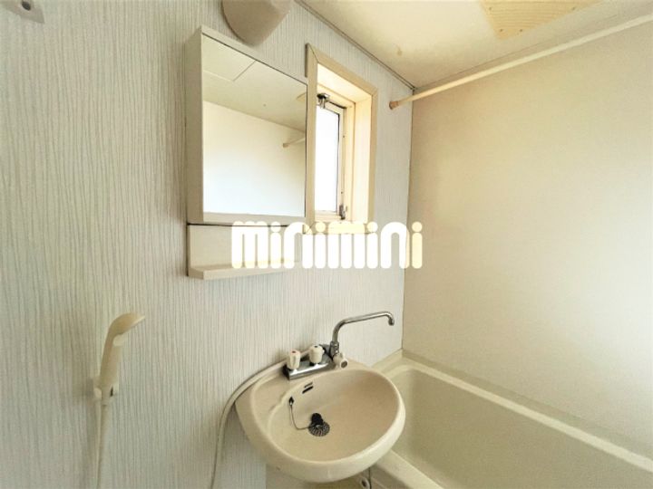 サンライズ土方Bの内装