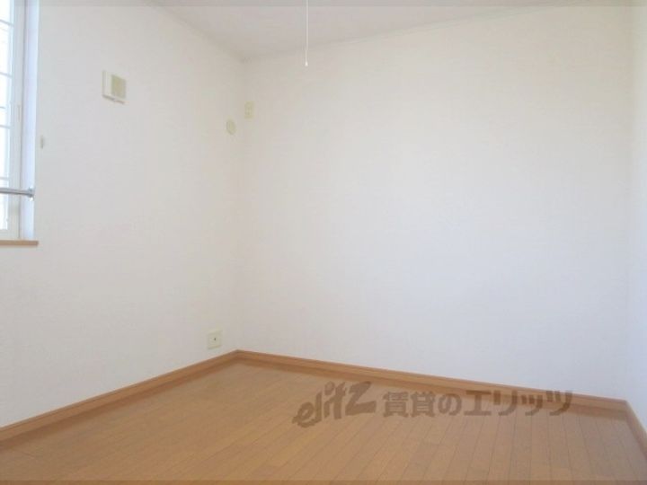 ツイン・アヴニール弐号館の居間