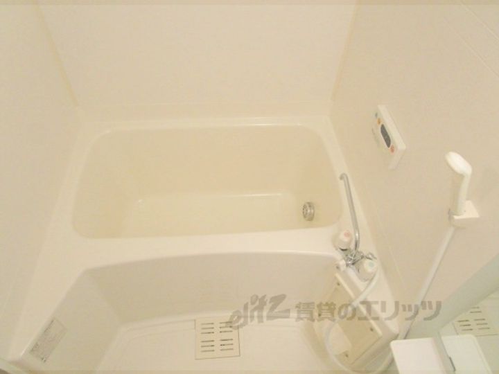 ツイン・アヴニール弐号館の風呂