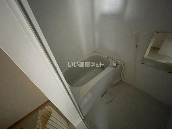 メリディアン岩沼弐番館の風呂