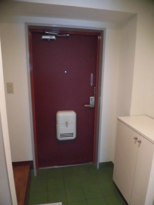 セシーズイシイ8の玄関