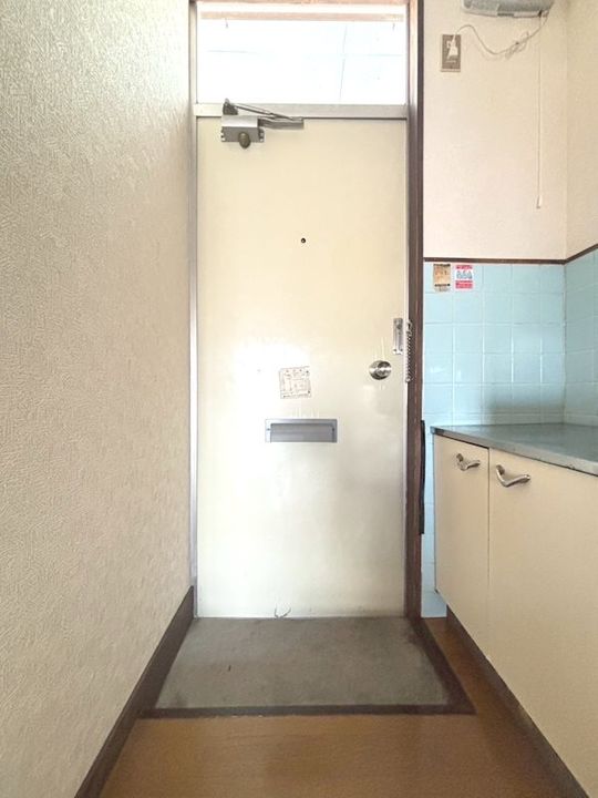 ブルーハイツの玄関