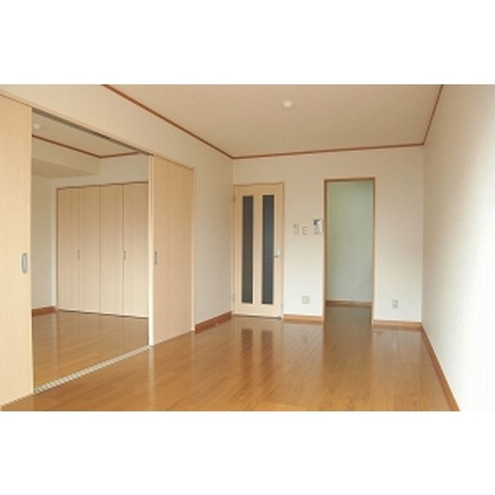 ドノーレ銀座通の居間