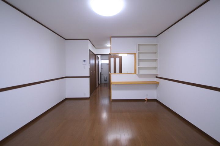 メゾン水江の居間