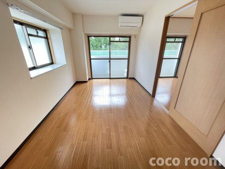 静岡県藤枝市前島2(マンション)の賃貸物件の居間