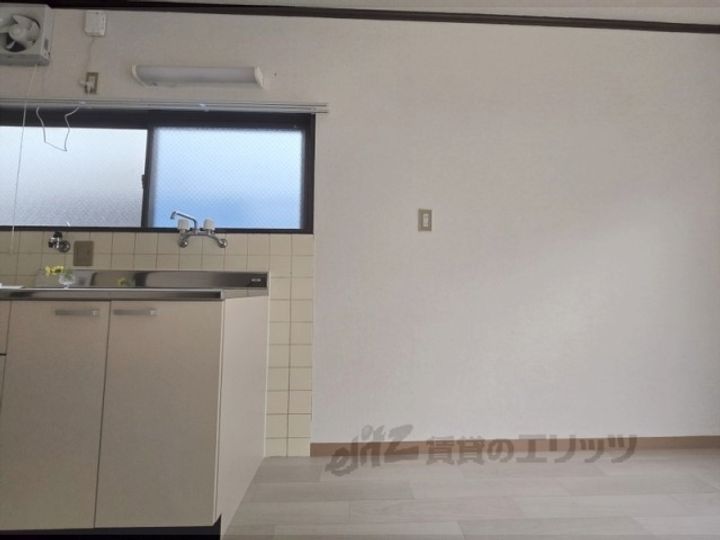 ロワール八坂の内装