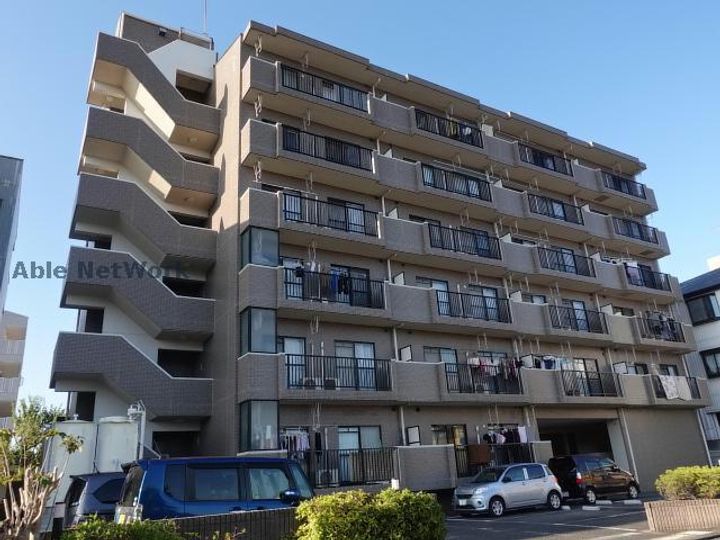 ミドルロード 壱番館の外観