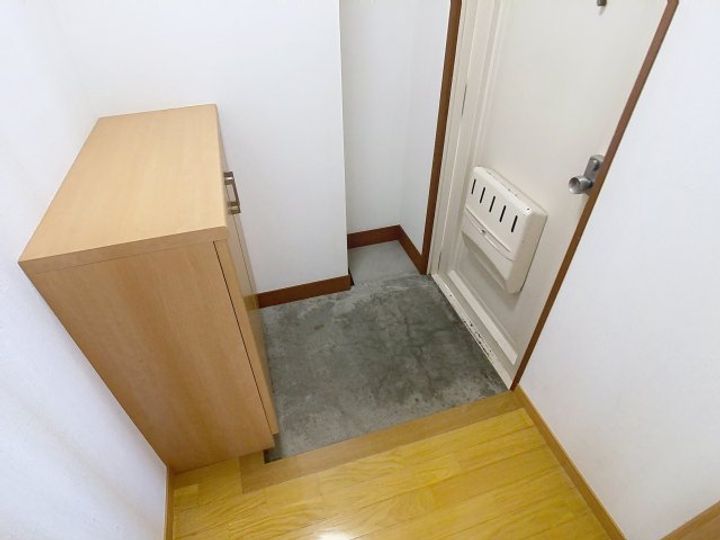 YMO旅篭町の玄関