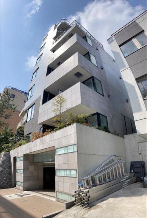 ライフゾーン用賀の外観