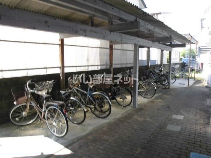 朋栄ハイツ2号館の地図