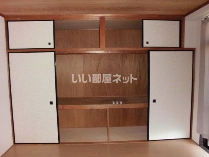 朋栄ハイツ2号館の内装