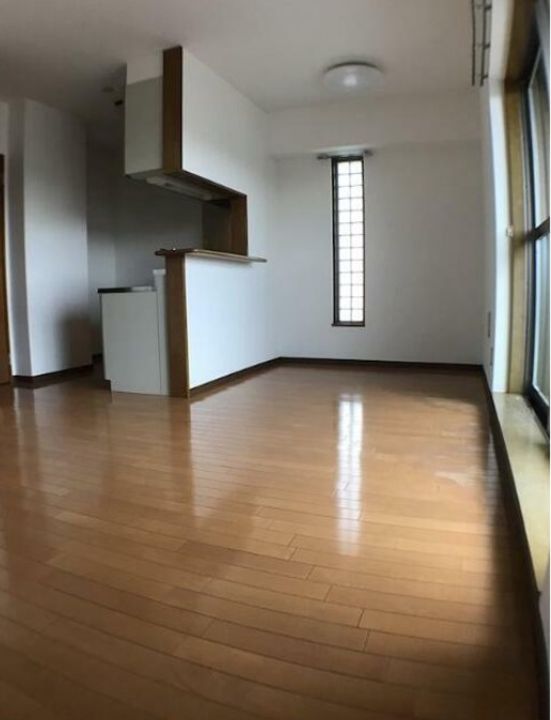 ヒラソールの居間