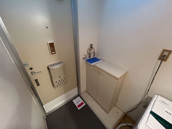 プレジールゆみの玄関