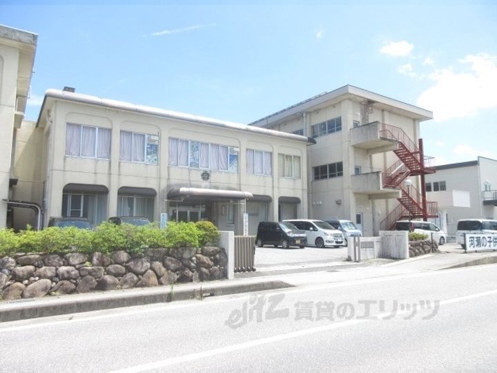 レオパレスSparrowの周辺