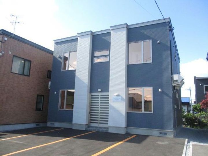 コスモアベニュー東光の外観