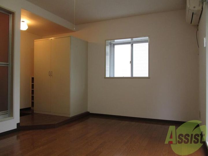 ルーブル西灘の内装