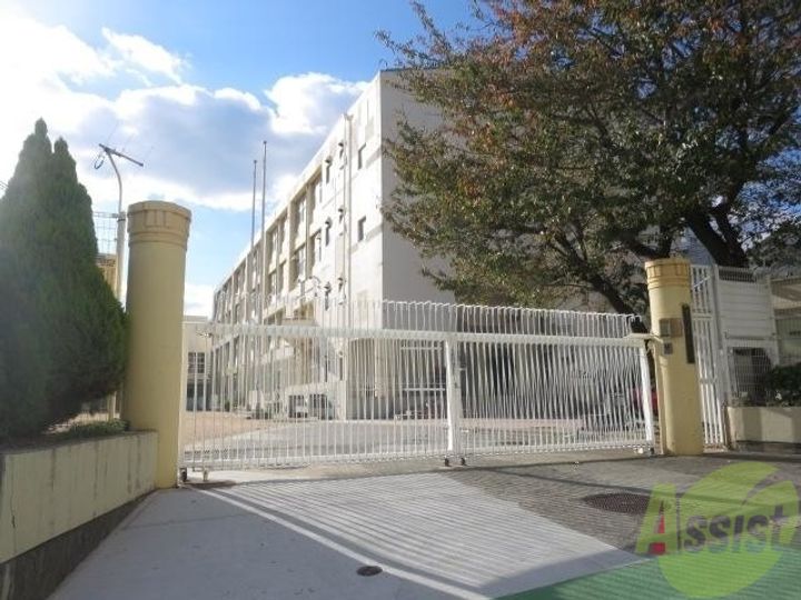 ルーブル西灘の周辺