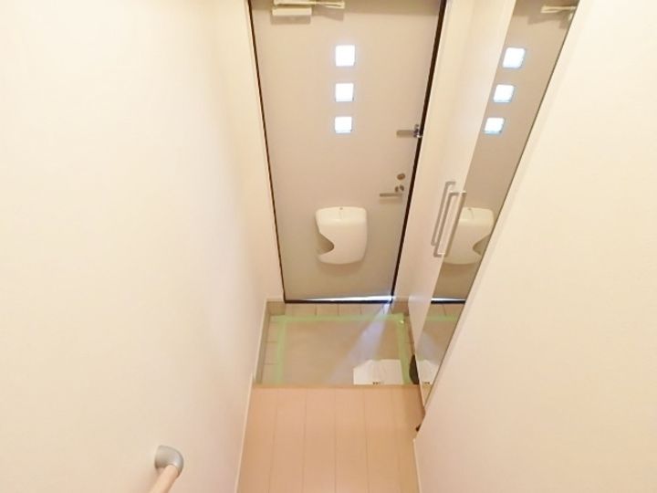 コリーヌ・Mの玄関