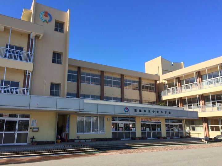 コーポサンライズIIの周辺