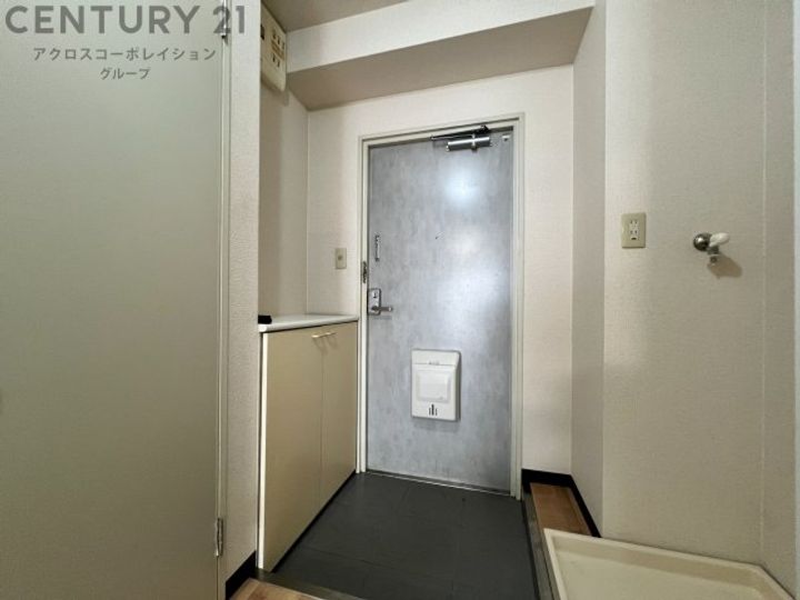 ウエストヒルズFUJIWOの玄関