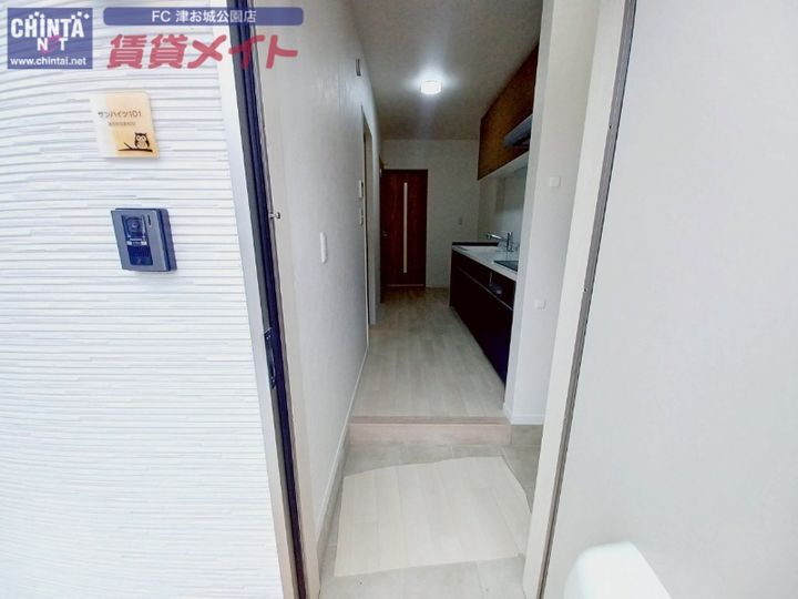 サンハイツの玄関