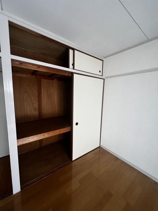 はらの7県庁東ビルの内装