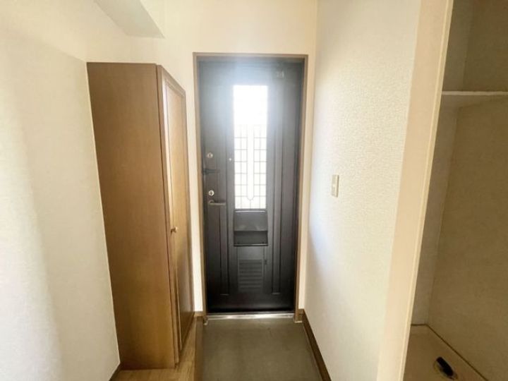 栃木県小山市神鳥谷5(アパート)の賃貸物件の玄関