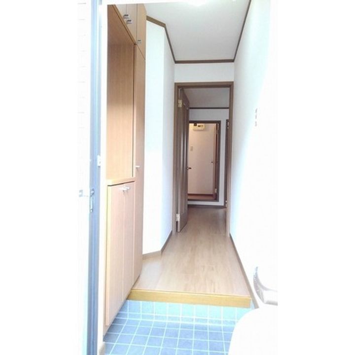 サンロンつかさの玄関