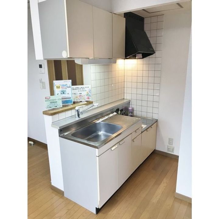 フォレスト本郷8のキッチン