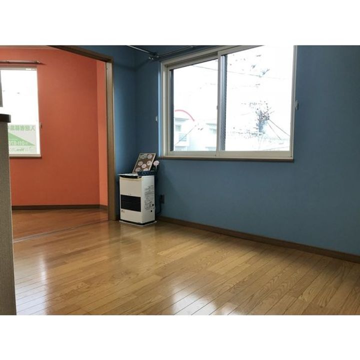 フォレスト本郷8の居間