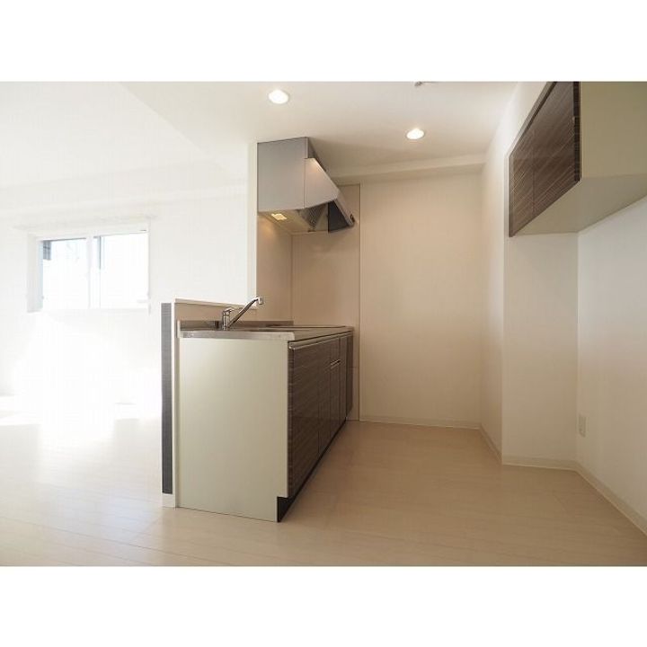 新潟県新潟市中央区紫竹山2(マンション)の賃貸物件のキッチン